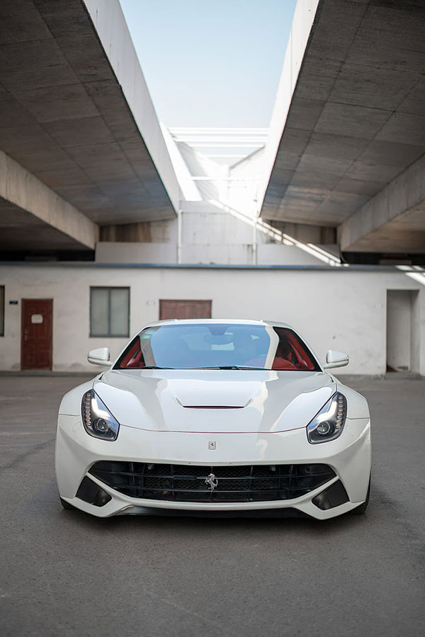 Hình xe Ferrari đẹp long lanh