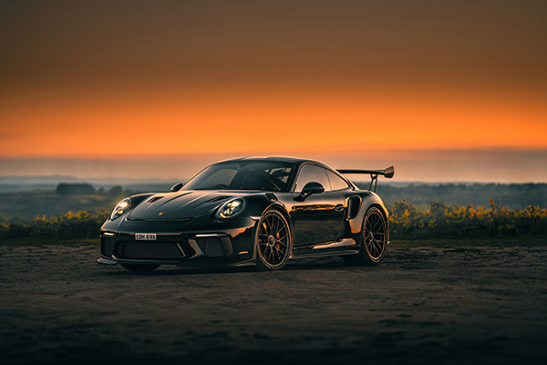 Hình nền xe Porsche 4K cảnh hoàng hôn đẹp mắt
