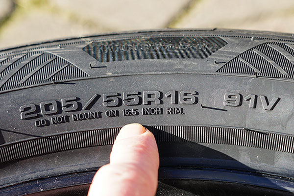 Cách đọc thông số lốp xe ô tô đơn giản