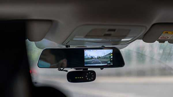 xem camera hành trình trực tiếp trên ô tô