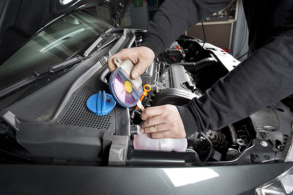 bao lâu nên kiểm tra và thay nước làm mát ô tô