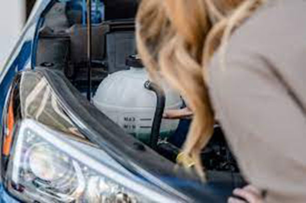 hướng dẫn kiểm tra nước làm mát ô tô