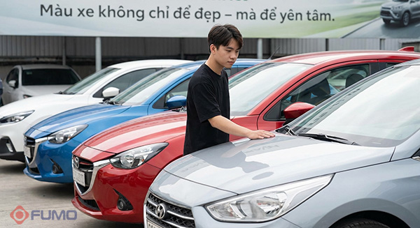 sinh năm 2001 hợp xe màu gì