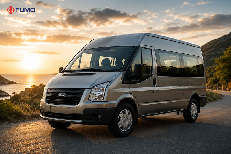 Ford Transit Van 6 chỗ cũ là xe gì